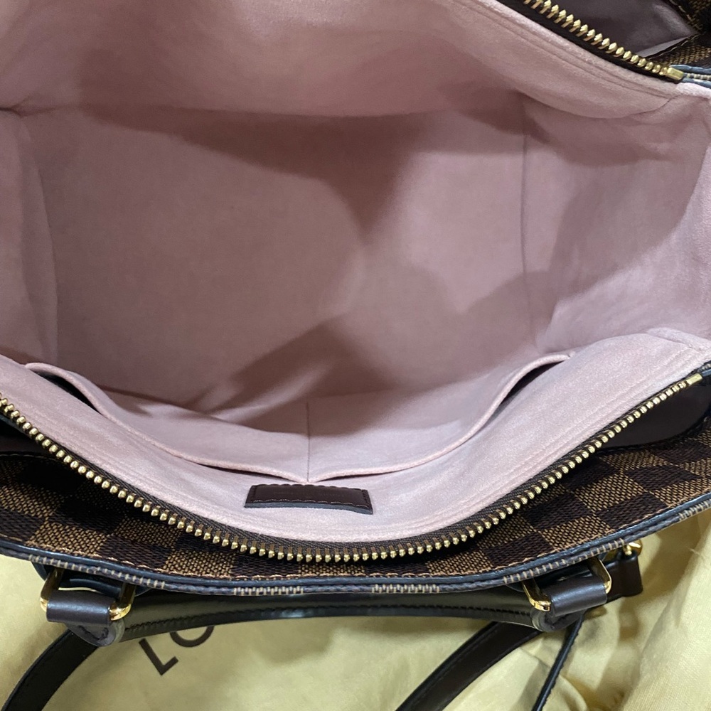 Louis Vuitton Normandy Shoulder Bag - Picture 8 of 15